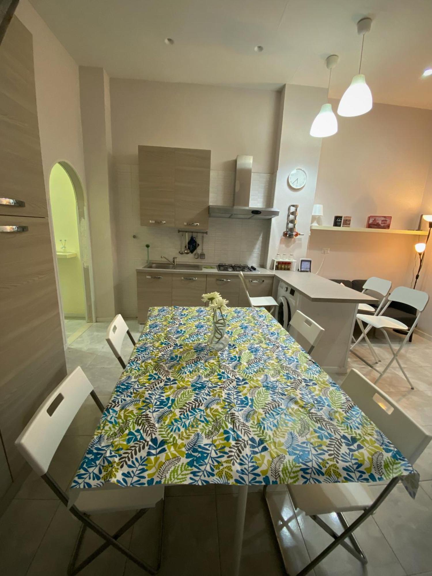 Ferienwohnung La Casa Al Centro " Vicino Al Centro Storico Di Napoli" Exterior foto