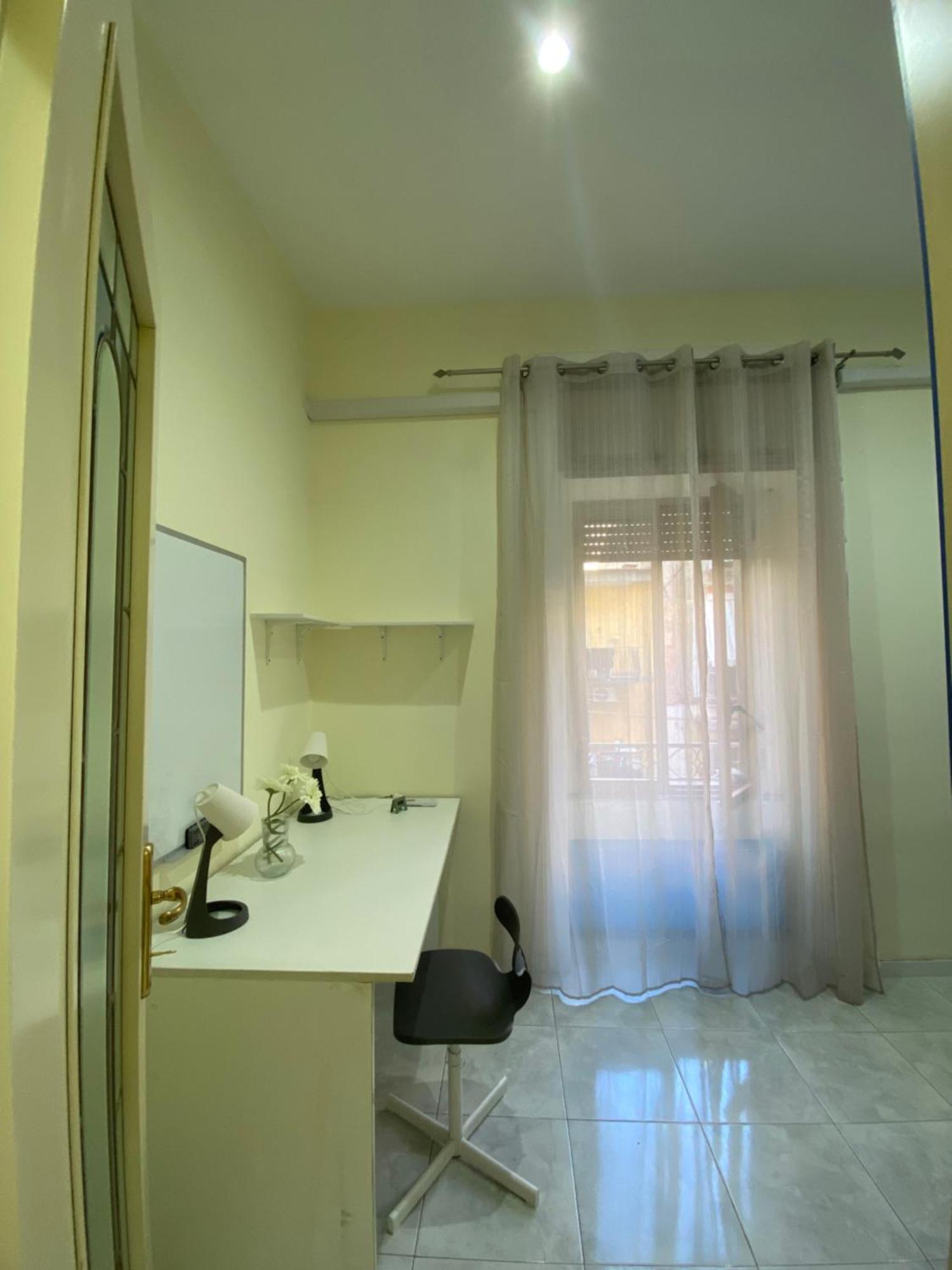 Ferienwohnung La Casa Al Centro " Vicino Al Centro Storico Di Napoli" Exterior foto